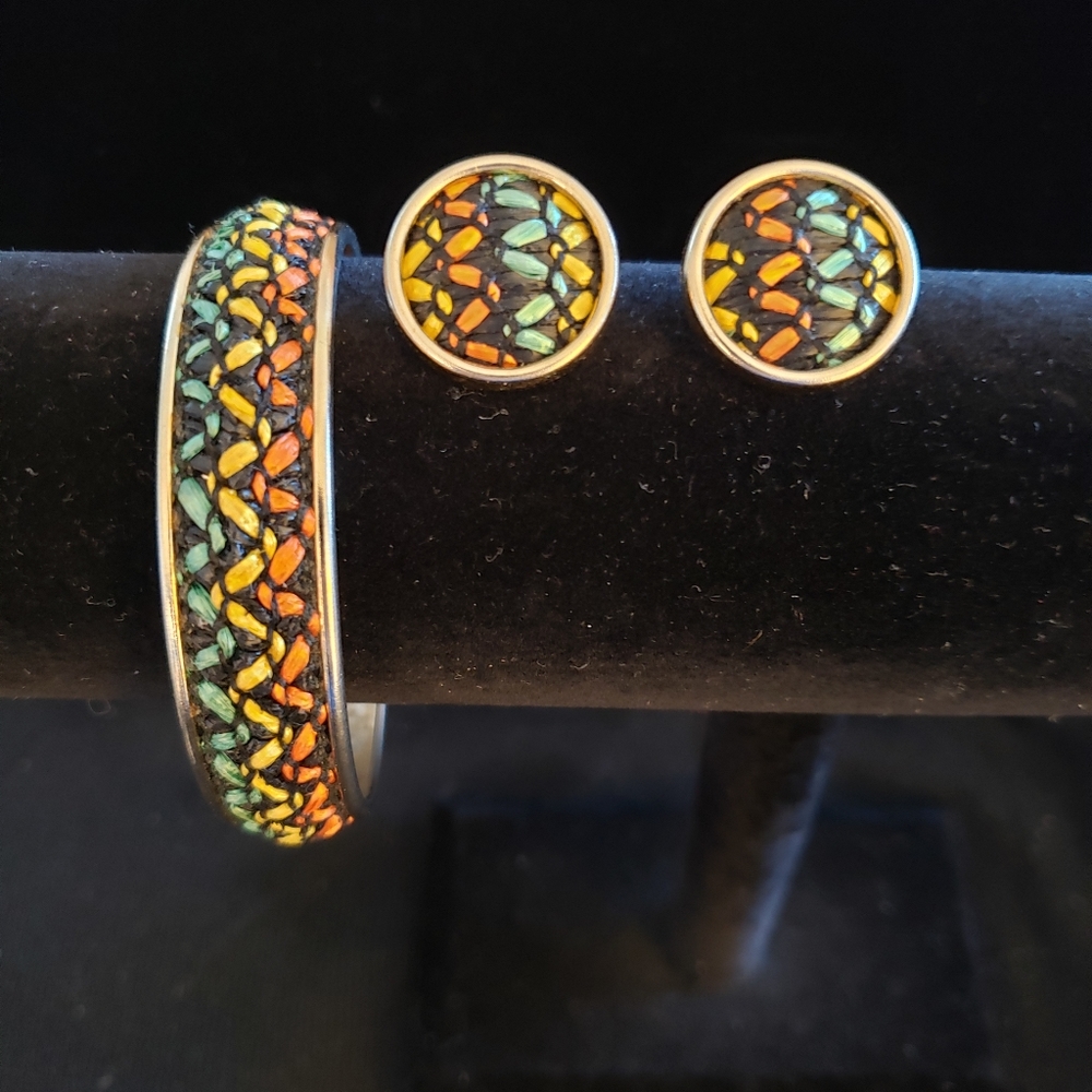 Sarah Coventry Vintage Bangle & Clip On Earrings